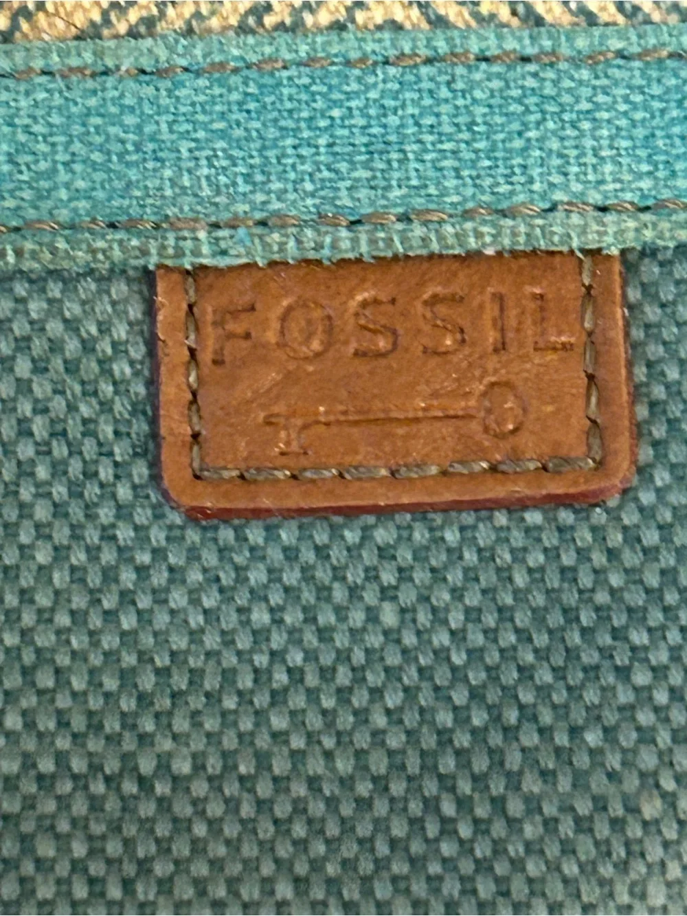 Fossil Teal and Tan Zip Wallet with Herringbone Accent